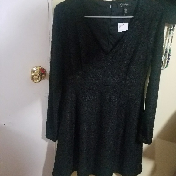 Dress - Picture 2 of 5